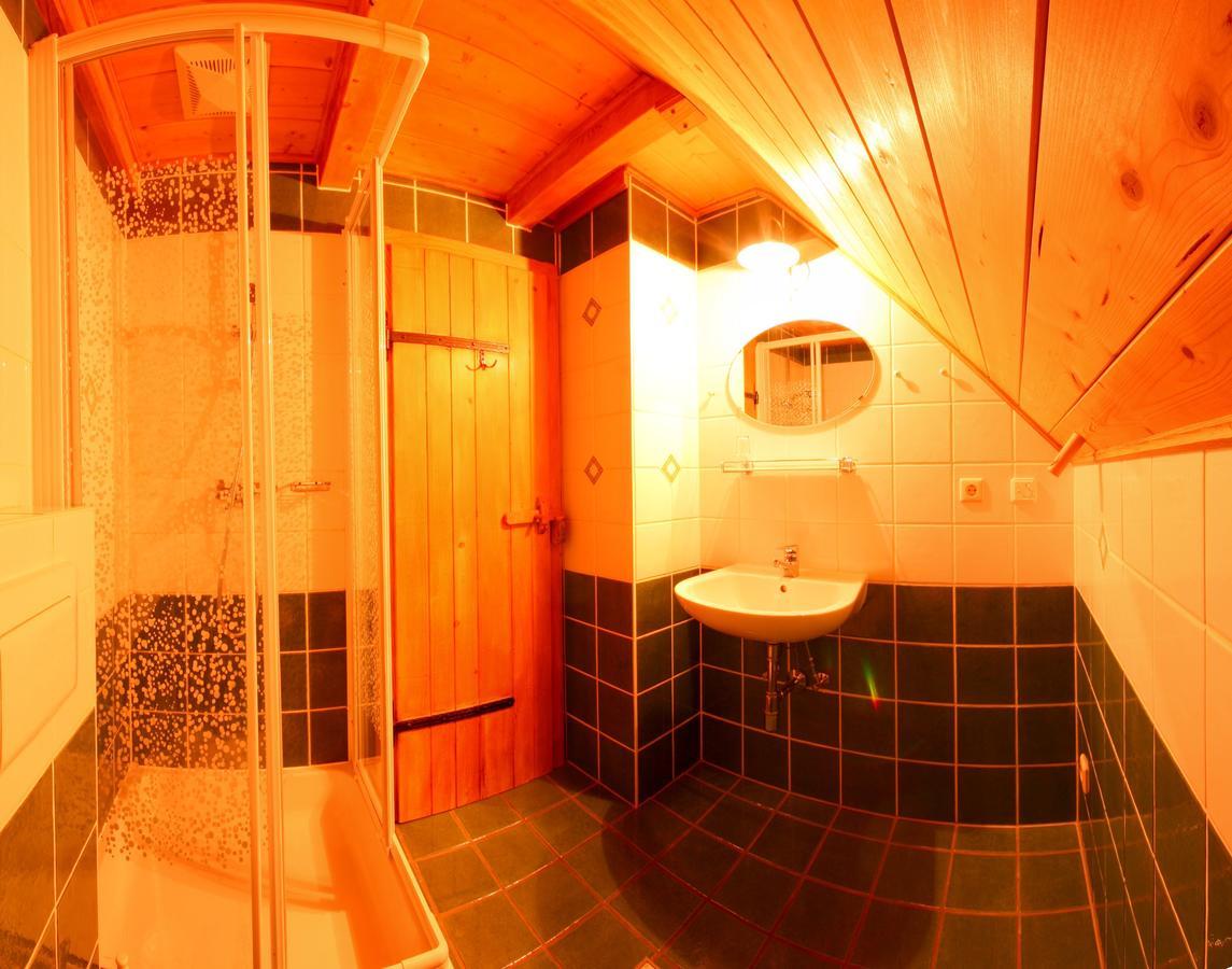 Schermerhuetten Tauplitzalm Szoba fotó